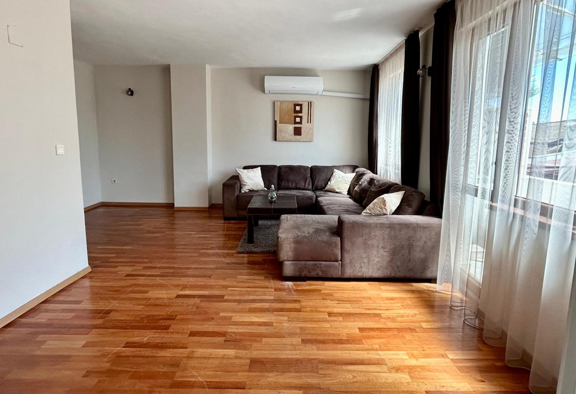 Fenix 2 Bedroom Apartment Varna Center Exteriör bild